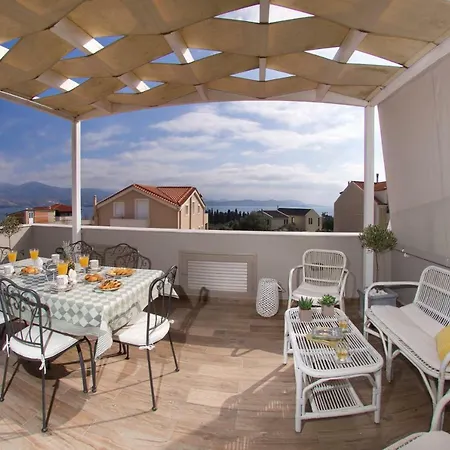 M House Luxury Lägenhet *