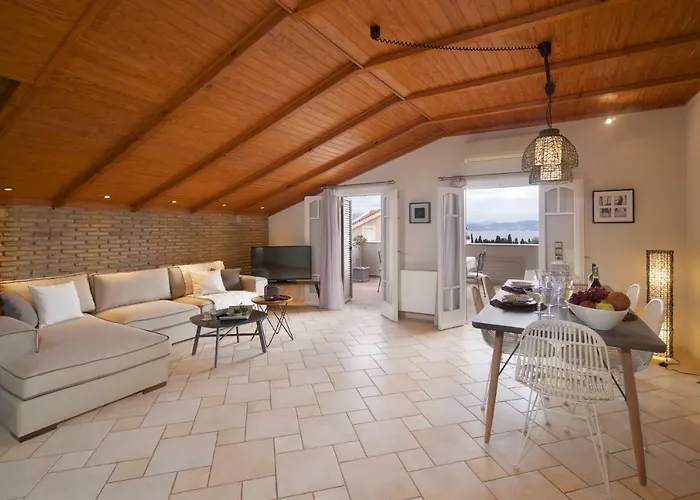 M House Luxury * Lixouri