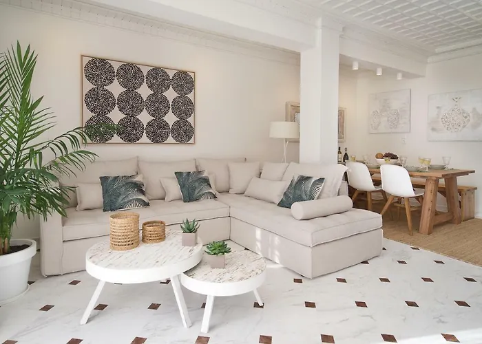 M House Luxury Ликсури